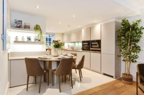 53 Knightsbridge Court (12).JPG