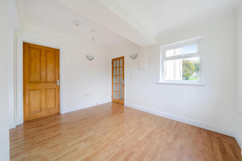 1366001-7-68f6155...