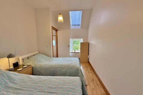 Little Wellingtonia bedroom