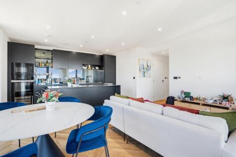 3 Bedroom Flat in NW9 5FD