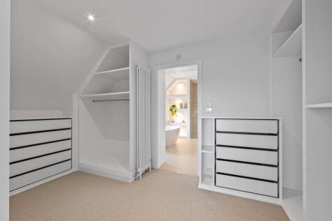 Bedroom Suite 2 Dressing Room