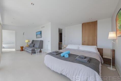 Villa in Puerto Pollensa with Tourists license