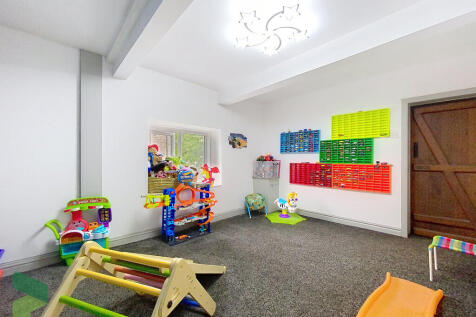 Living Room curre...