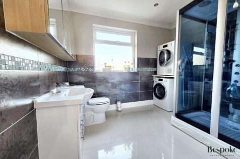 Shower / Laundry Room