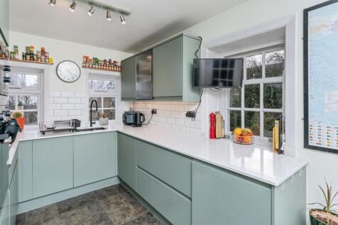 Kitchen/ Breakfast