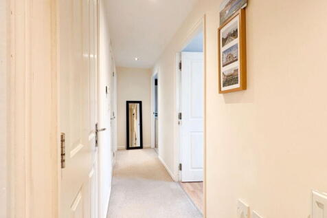 2 bed, 1 bath Flat in Bristol - Photo 6