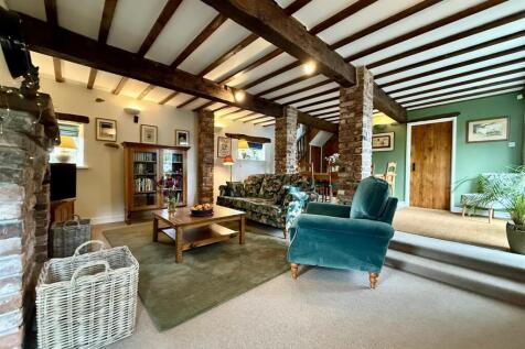LIVING AND DINING ROOM