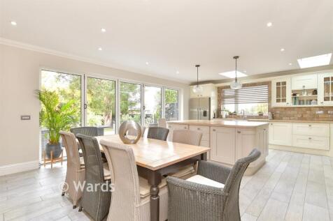 Kitchen/Dining Area