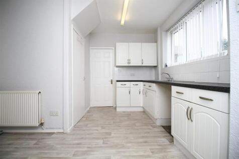 Kitchen...jpg