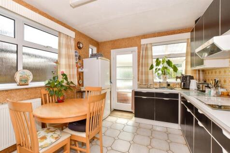 Kitchen/ Breakfast Room