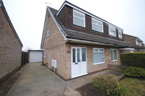 Welcoming back to the lettings market this lovely three bedroomed semi detached property, ideally located in East Garforth ,tucked away in a quiet cul-de-sac position yet close to shops, schools, bus