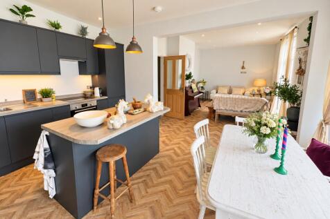2 Bedroom Flat in IP11 2FU