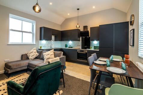 The Maze apt 5-00...