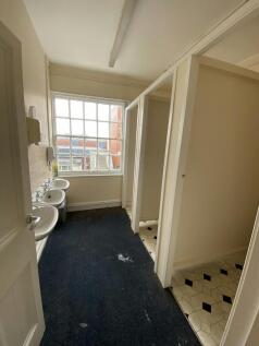 194 High Steet  2F 2.JPEG