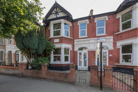 Hale End Road, E4
