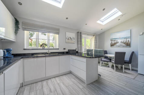 1302672-5-683988a...