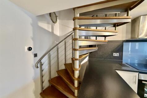 LIVING/DINING/KITCHEN