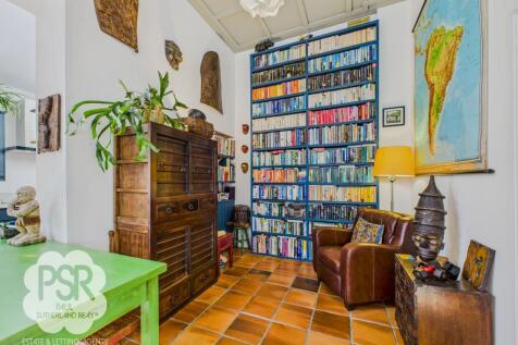 Open Plan Living Kitchen Area - Reading Area