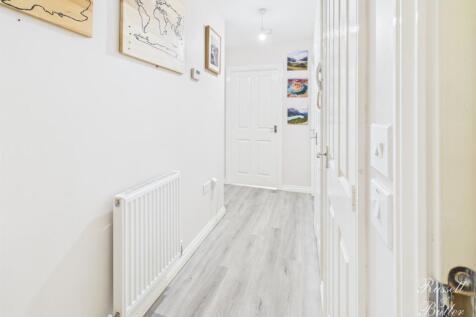 CAM01995G0-PR0329-STILL021