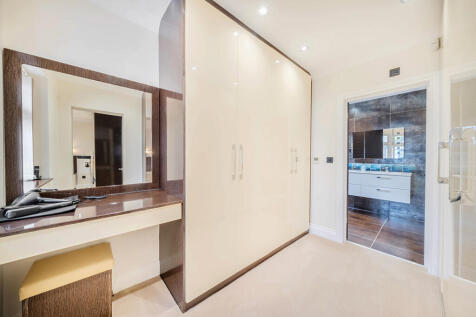 1358402-17-68e013...