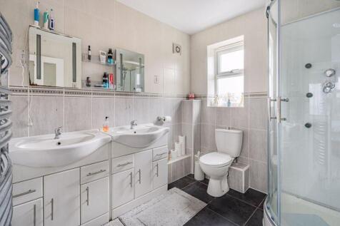 En-Suite 1