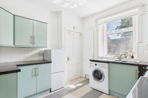 CAM05526G0-PR0005...