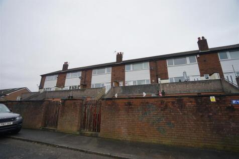 3 Bedroom Flat in BL3 1JZ