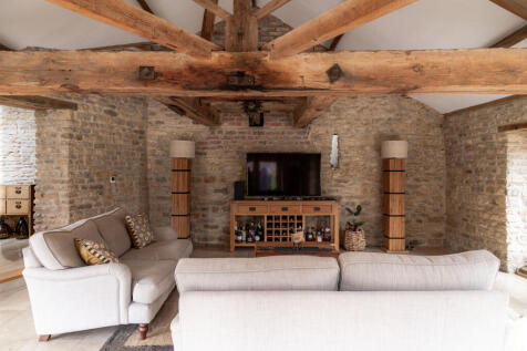 282668 - Ginmill Barn 11.jpg