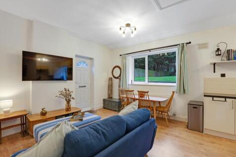 13-c9d5JHPropWorld - 3, 7 Sydenham Avenue - 13.jpg