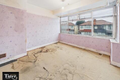 CAM02176G0-PR0765...