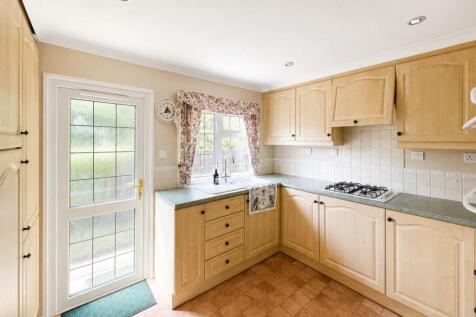 Poplars Park - Kitchen 2.jpg