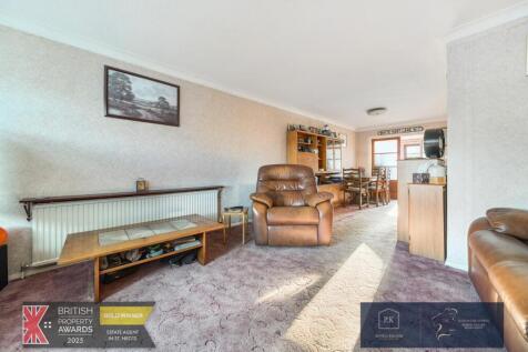Lounge.