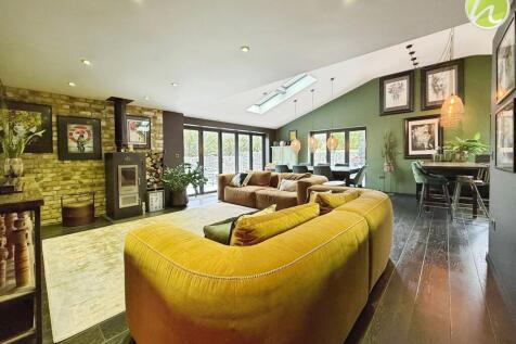 Living Room/ Kitchen/ Dining Room