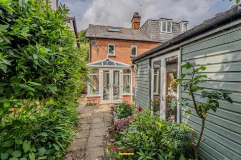 9 Greenhill Close-04.jpg