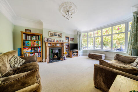 1361268-28-68e3b5...