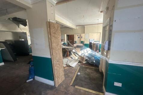 WhatsApp Image 2025-11-17 at 16.16.38 (1).jpeg