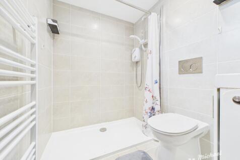 CAM02773G0-PR0349-STILL005