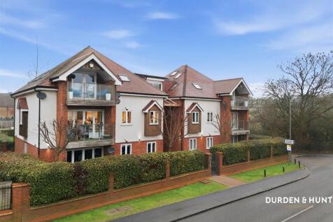 Chigwell Heights