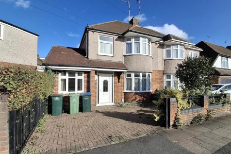 3 Bedroom House in CV3 6HA