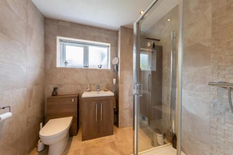 9 Orchard Dene-027.jpg