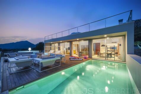 Villa in Puerto Pollensa with Tourists license