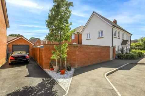 14 Kings Road, Ringmer, BN8 5FS (4).jpg