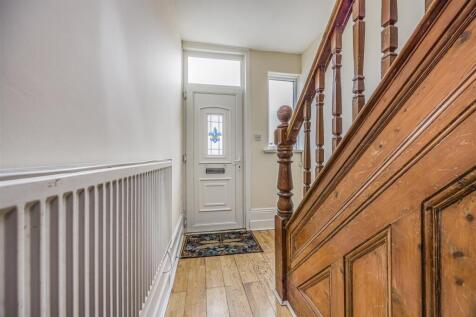 102 Dover Road, Baffins-PorticoMarketing-SoldBy-10
