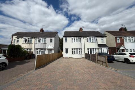 Four Bedroom Semi Detached House on Humberstone L