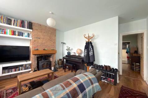 Living Room (1)