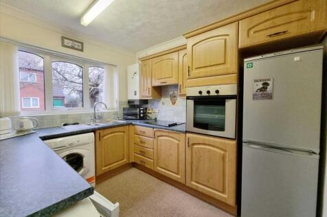 Kitchen: