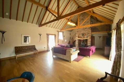 grananry lving 1.jpg