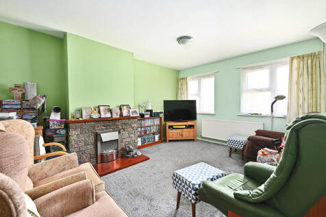 27 West Heath Rd ...