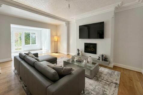 Lounge (Virtually Furnished)