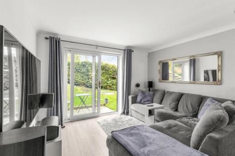 18 Flitcroft Lea, HP13 5LE-1.jpg